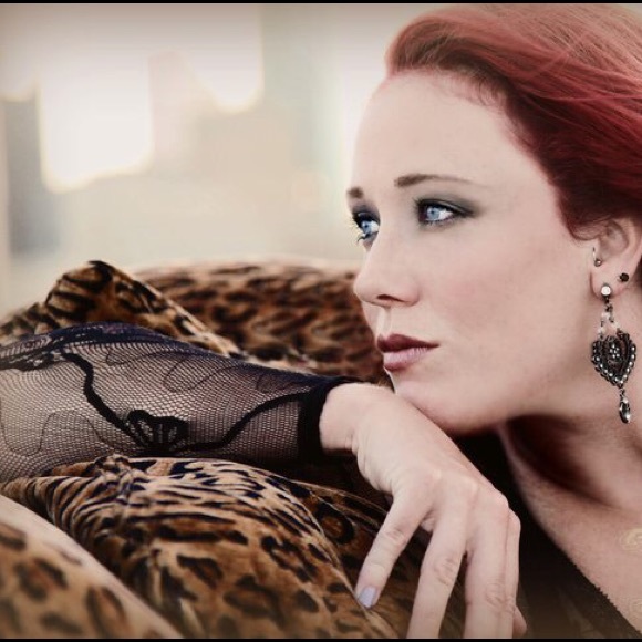 Meet your Posher, Wendy - Picture 3 of 4